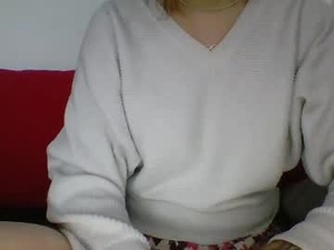 Screenshot from alessia2696 webcams