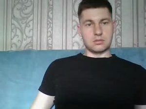 Screenshot from alex68990 webcams