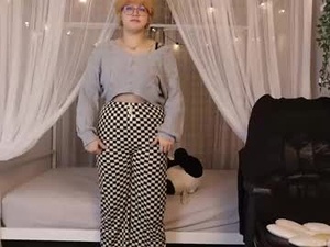 Screenshot from alex7_kimiko webcams
