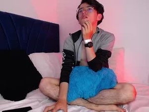 Screenshot from alex_kay_ webcams
