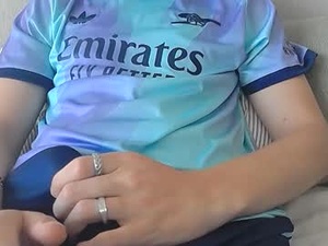 Screenshot from alexandernelson652 webcams