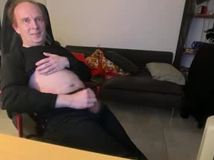 Screenshot from alexbrooke1984678842 webcams