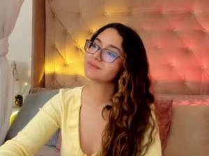 Screenshot from alexis_scott__ webcams