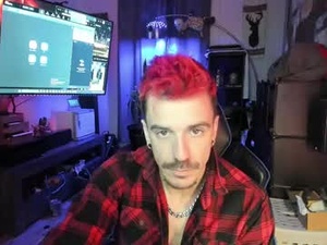 Screenshot from alexjamesred1 webcams