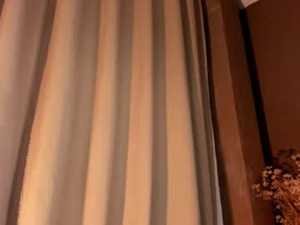 Screenshot from aliceblaker_ webcams