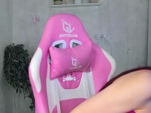 Screenshot from alicia_adammss webcams