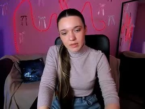 Screenshot from alira_glow webcams