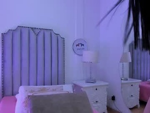 Screenshot from alison_carde05 webcams