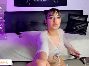 Screenshot from alison_wynter webcams
