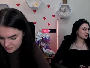 Screenshot from allison_black_ webcams