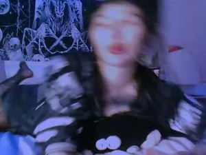 Screenshot from allisondeetz webcams