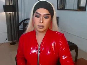 Screenshot from alluringemerald webcams