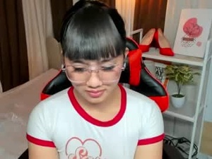 Screenshot from alodia_so_hot webcams