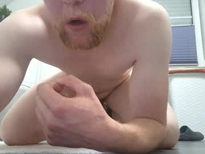 Screenshot from aloneat3am webcams