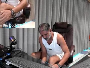 Screenshot from alpha_boss_uk webcams