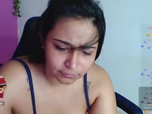 Screenshot from alyson_15 webcams