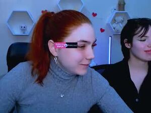 Screenshot from amber_puff webcams