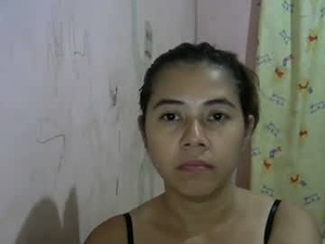 Screenshot from ambertasya webcams