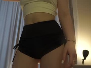 Screenshot from ameelli_ webcams