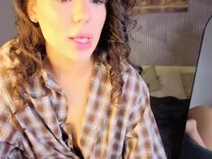 Screenshot from amelia_m0on webcams