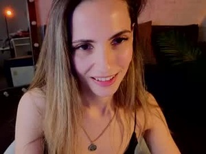 Screenshot from ameliameili webcams