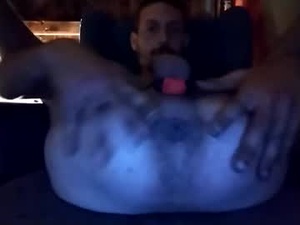 Screenshot from amendolaa536 webcams