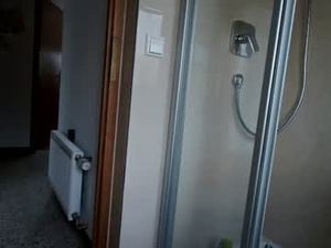 Screenshot from amphe7 webcams