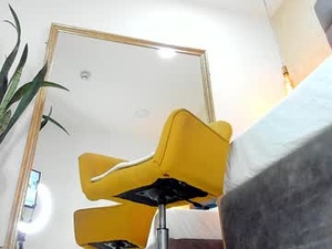 Screenshot from ana_sophiia_ webcams