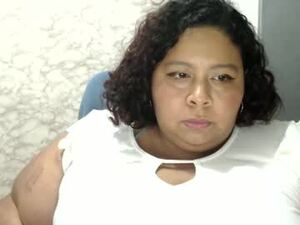 Screenshot from andrealopez1607 webcams