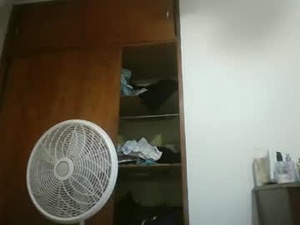 Screenshot from andrearuba2 webcams