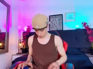 Screenshot from andreew_style_ webcams