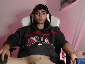 Screenshot from andres_2977 webcams