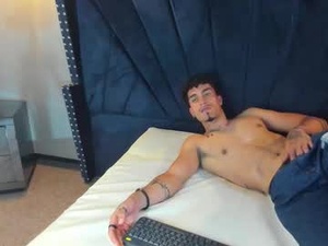 Screenshot from andres_vnk webcams