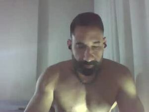 Screenshot from andrevalente99 webcams