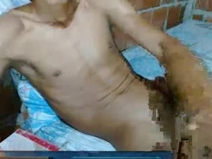 Screenshot from andrexz761 webcams