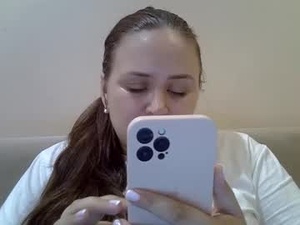 Screenshot from andriana78 webcams