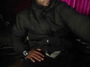 Screenshot from androdd666 webcams