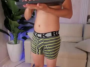 Screenshot from andy_dior_ webcams