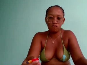 Screenshot from ange100348 webcams