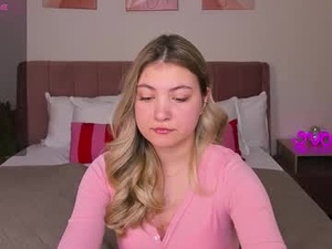 Screenshot from angel__grace webcams