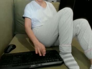 Screenshot from angel_lee__ webcams
