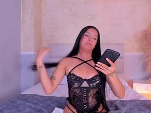 Screenshot from angeldrake_ webcams