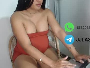 Screenshot from angelinexx21 webcams