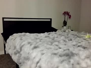 Screenshot from angellightsk1n webcams