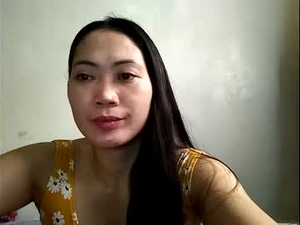 Screenshot from angelplay1090 webcams