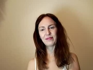 Screenshot from annawetpassion webcams