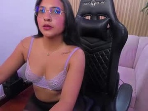 Screenshot from annie_girl2 webcams