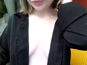 Screenshot from annie_light webcams