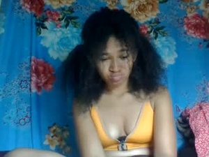 Screenshot from annitaazh webcams