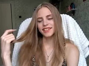 Screenshot from annysunshinee webcams